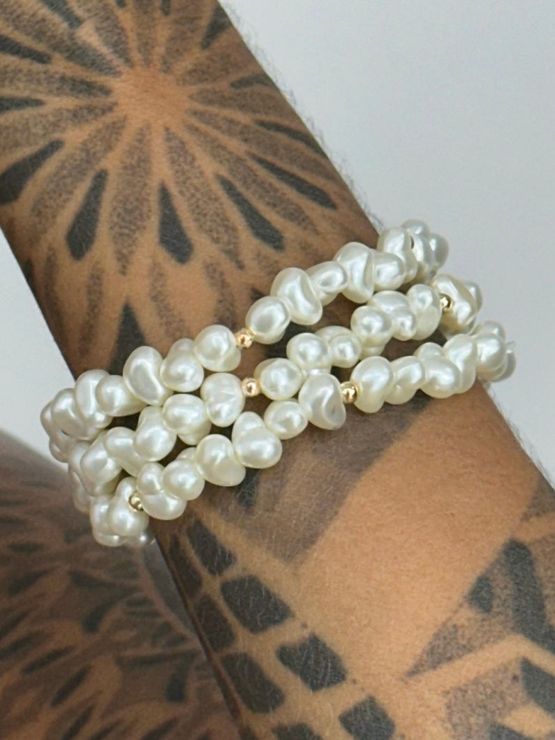 Trio de pulseiras pérolas