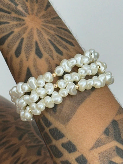 Trio de pulseiras pérolas