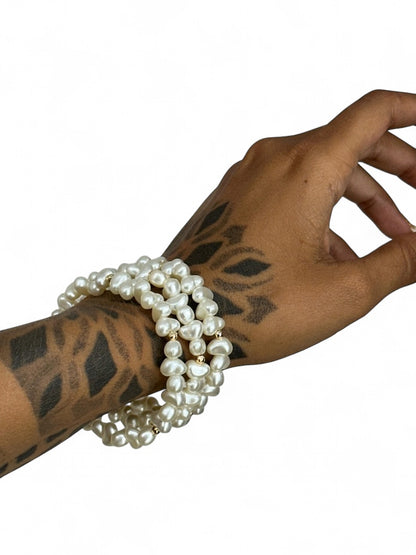 Trio de pulseiras pérolas