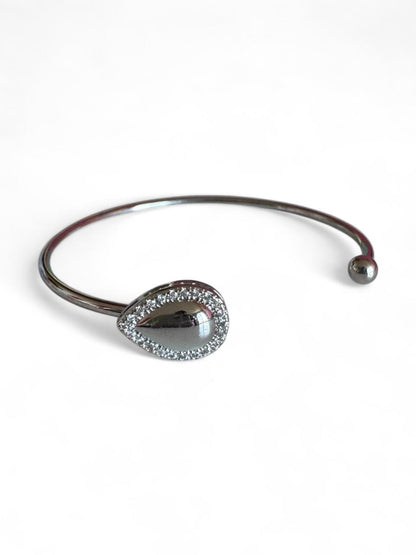 Pulseiras Mile - diversos pingentes colecionáveis