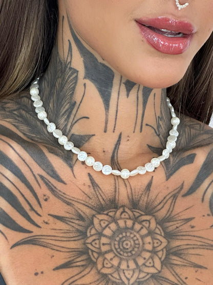 Colar madre pérolas mini