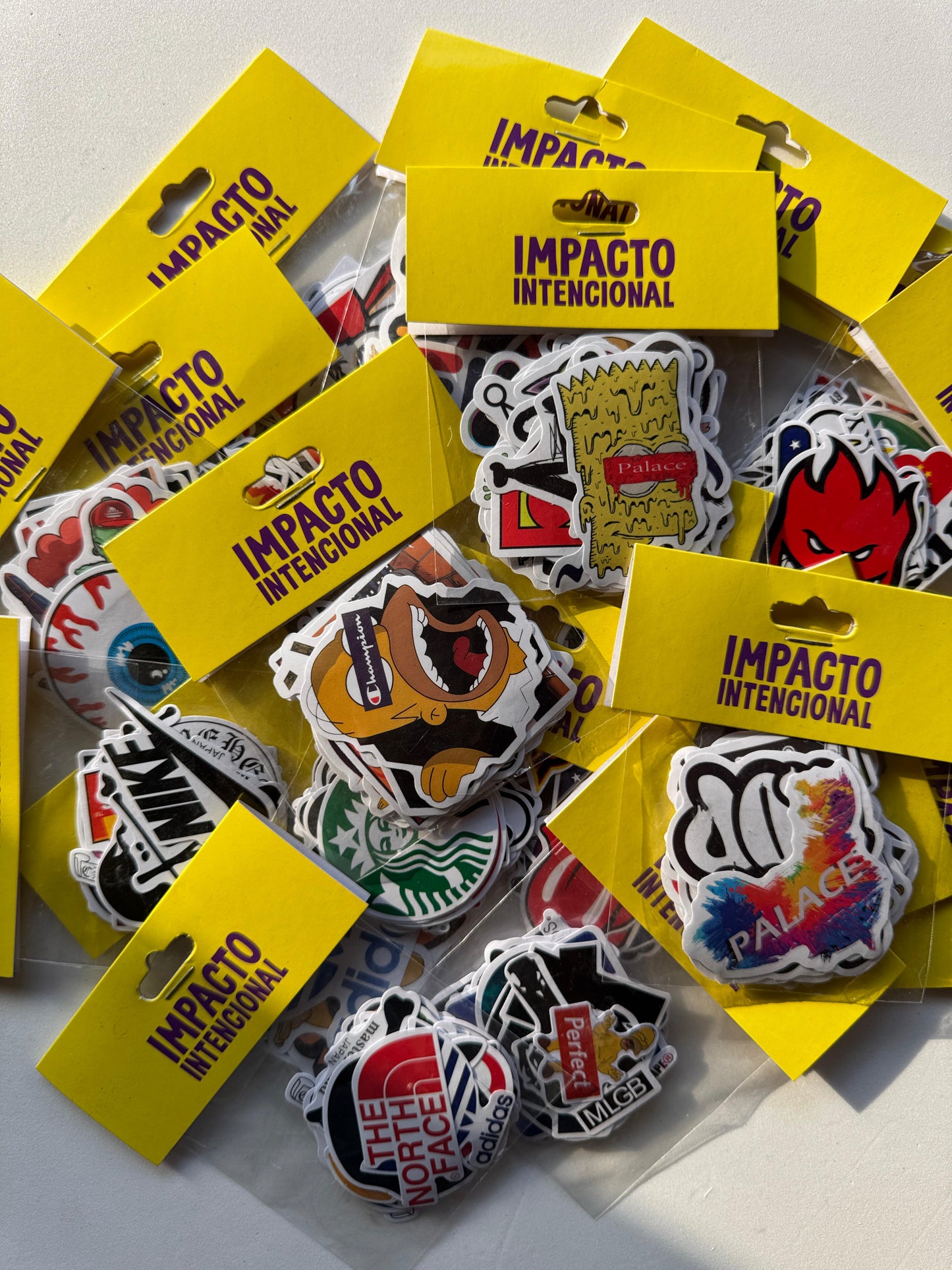 Pac de adesivos - Marcas diversas (25 unidades)