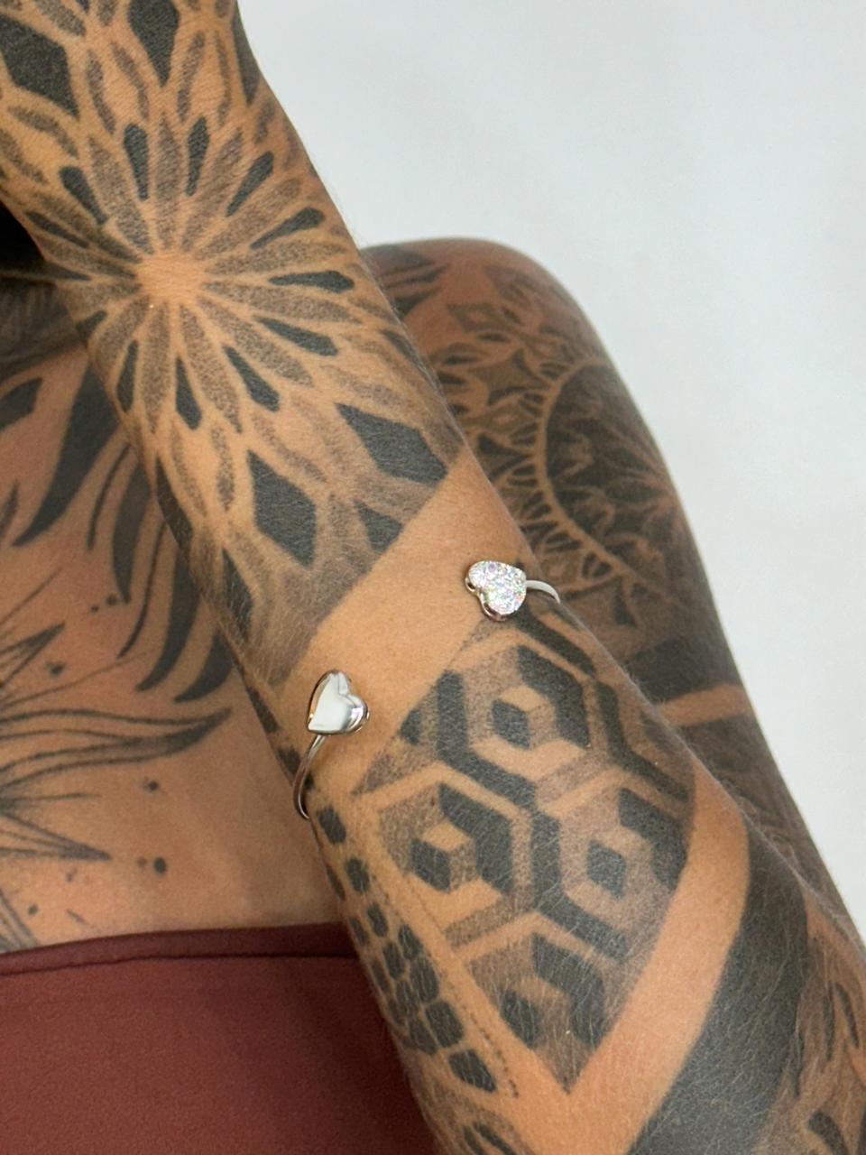 Pulseiras Mile - diversos pingentes colecionáveis